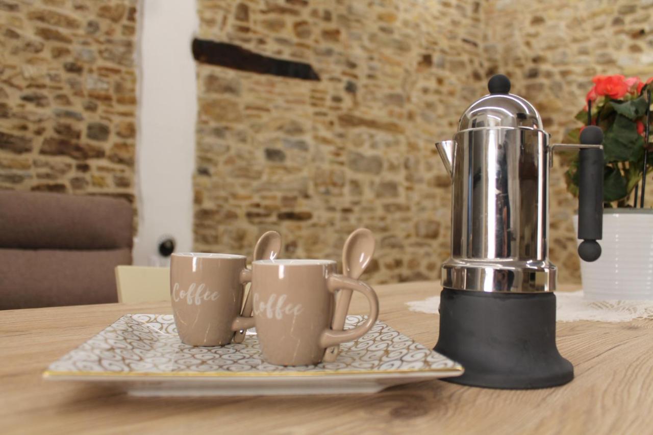 B&B Sotto Le Mura Pietra Montecorvino 外观 照片