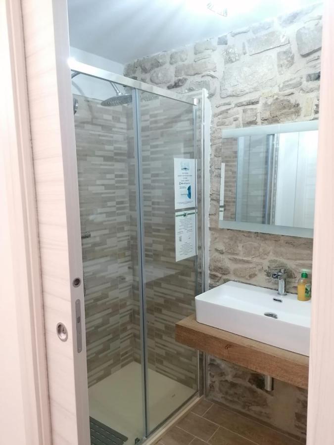 B&B Sotto Le Mura Pietra Montecorvino 外观 照片