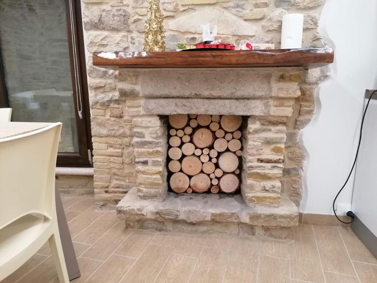 B&B Sotto Le Mura Pietra Montecorvino 外观 照片